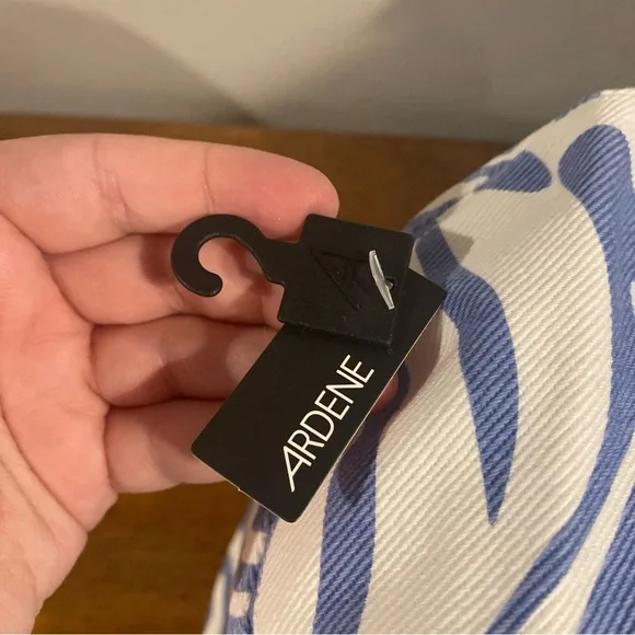 Bucket Hat NWT - Picture 3 of 3